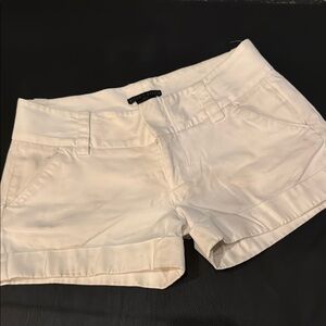 Alice + Olivia Women's Cream Shorts m